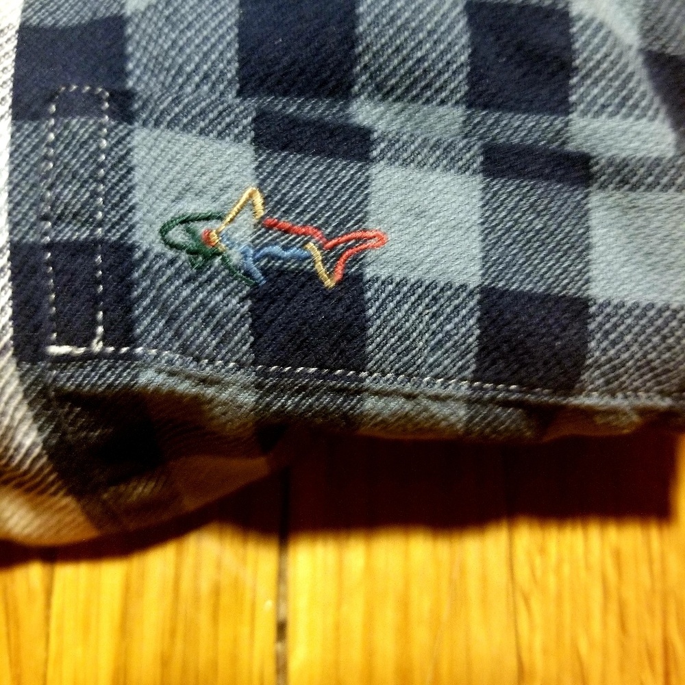 Greg Norman Collection Button down - Picture 2 of 3